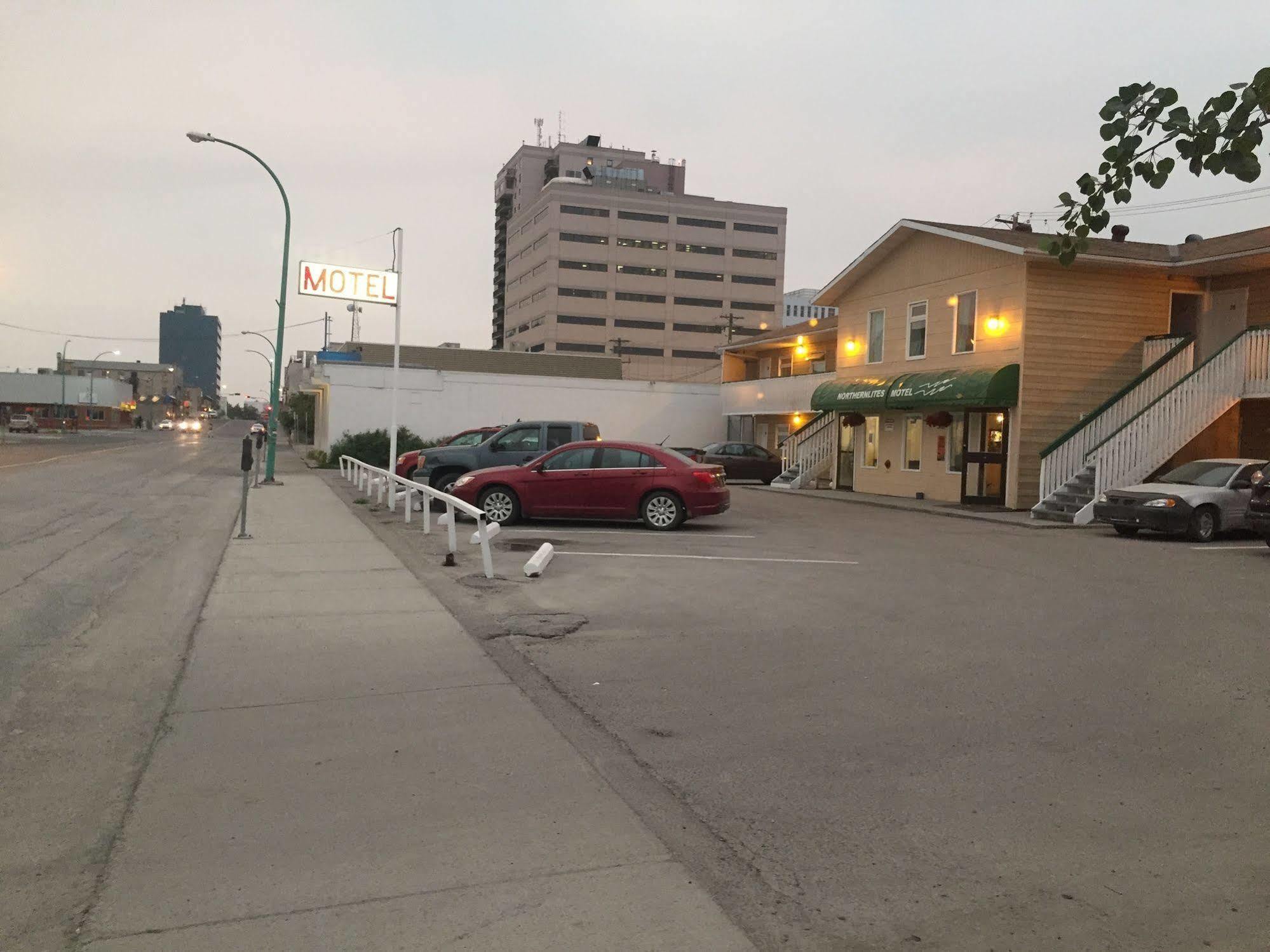 Northern Lites Motel Yellowknife Eksteriør bilde